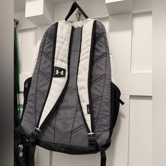 Under Armour Backpack - Picture 8 of 12